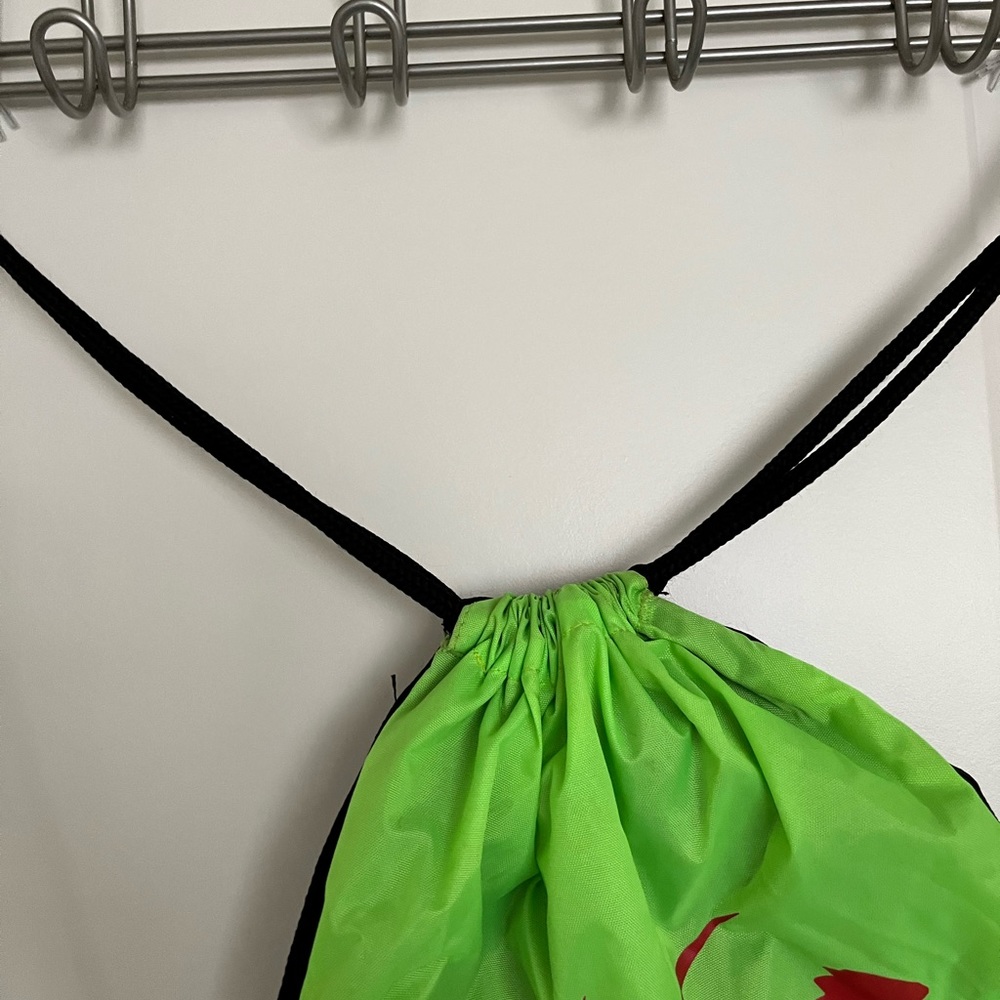 Nike Drawstring Bag - Picture 3 of 4